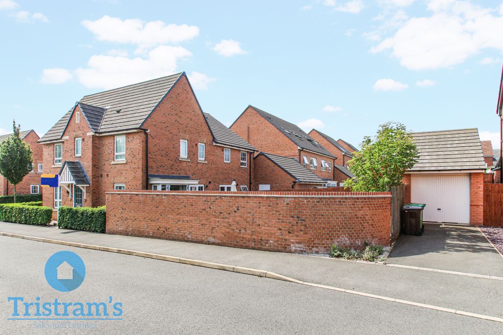 Property photo 1 of 30