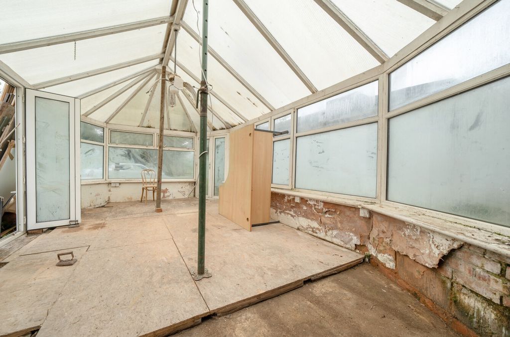 Property photo 3 of 30 1435764-17-69Dea8...