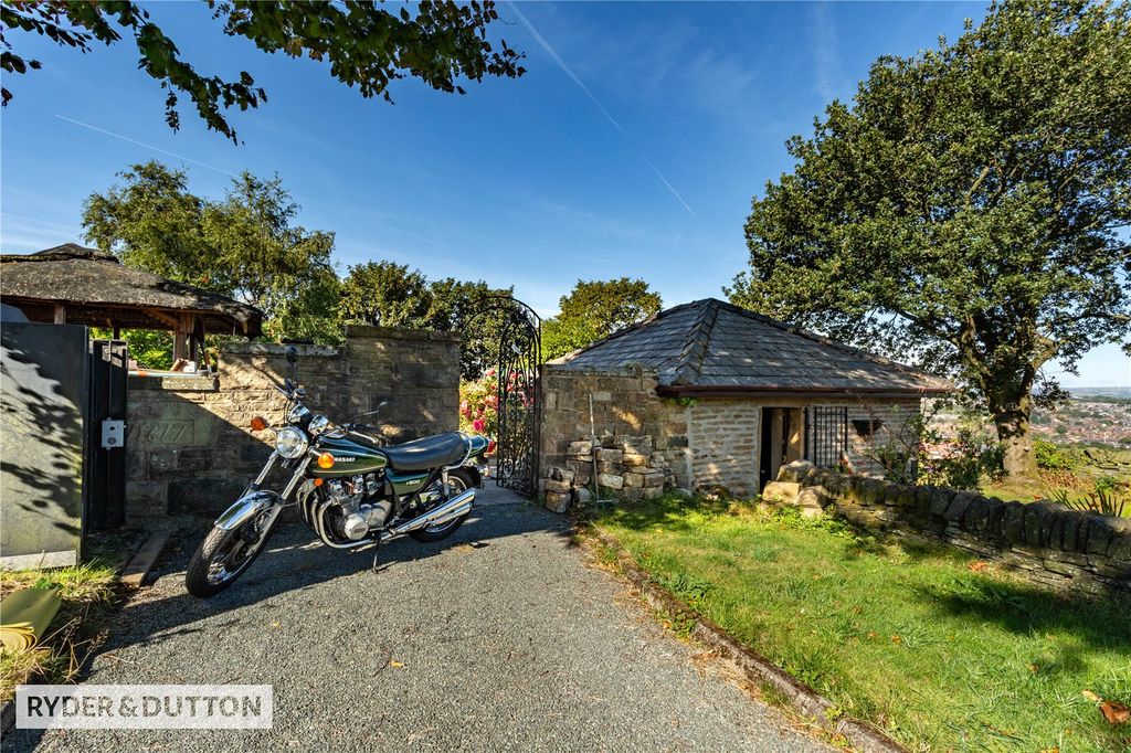 Property photo 2 of 31 Picture No. 42