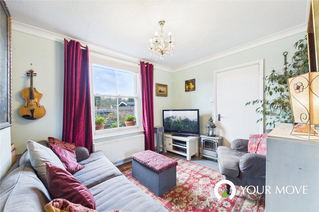 Property photo 3 of 19 Picture No. 21