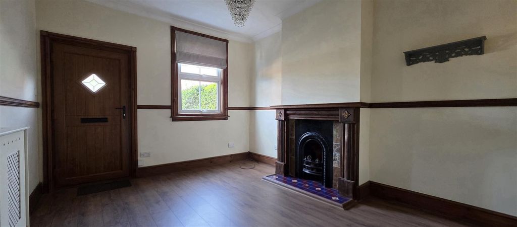 Property photo 2 of 6 20260422_164905(1)(1).Jpg