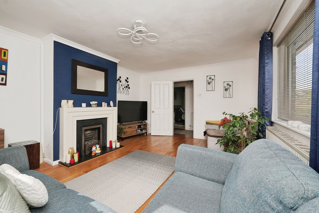 Property photo 3 of 20 Photo