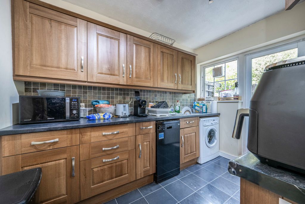 Property photo 2 of 11 Pbox-Img.Jpg