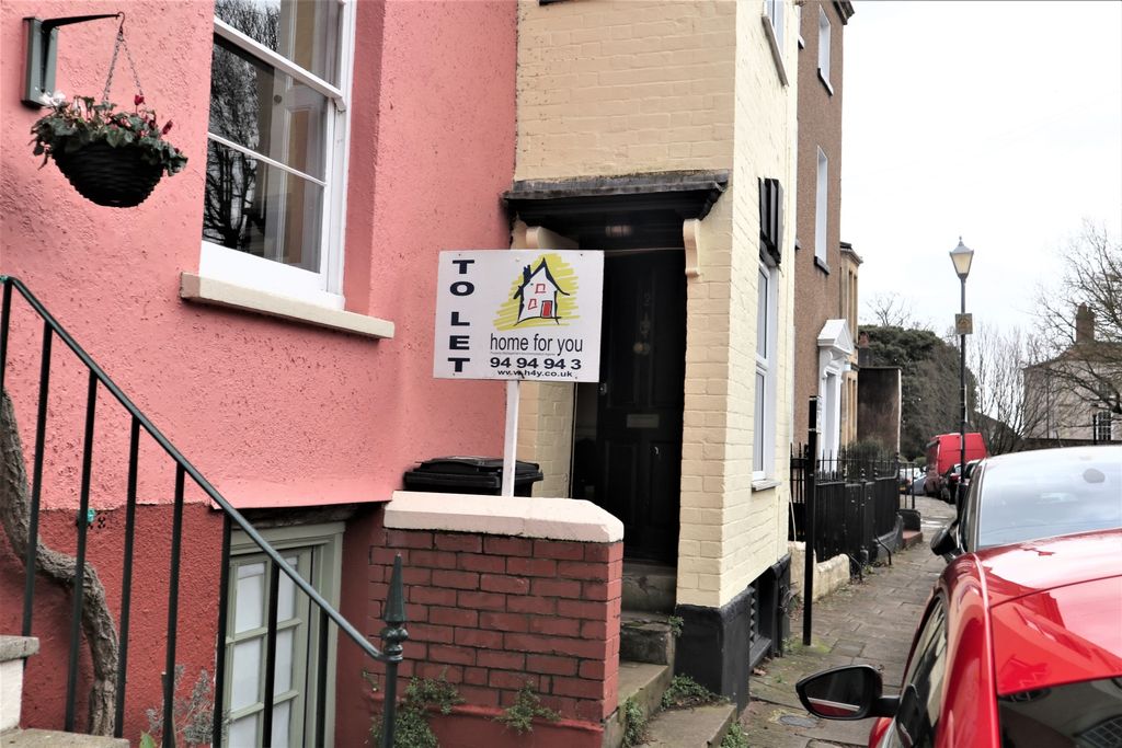 Property photo 1 of 13 Front