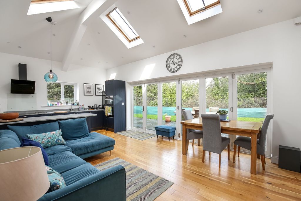 Property photo 3 of 15 Picture No. 04