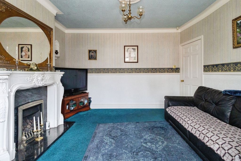 Property photo 3 of 27 Pbox-Img.Jpg