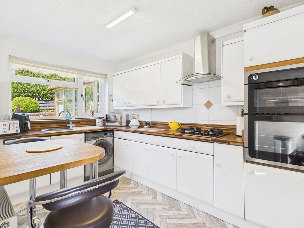 Property photo 1 of 37