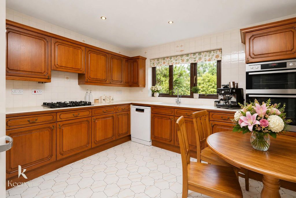 Property photo 3 of 51 3.Jpg