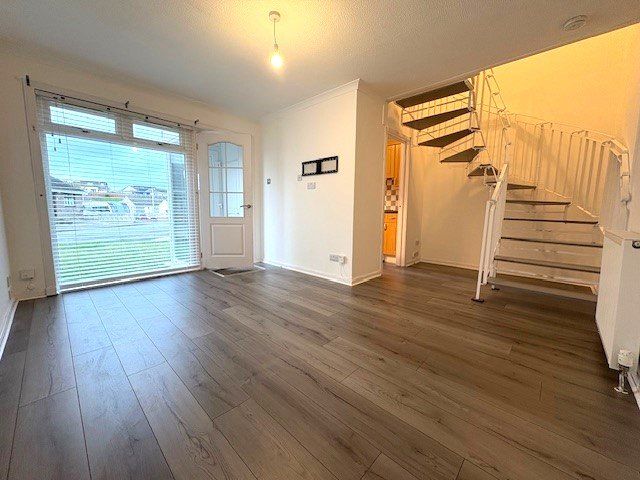 Property photo 2 of 9 Photo 2