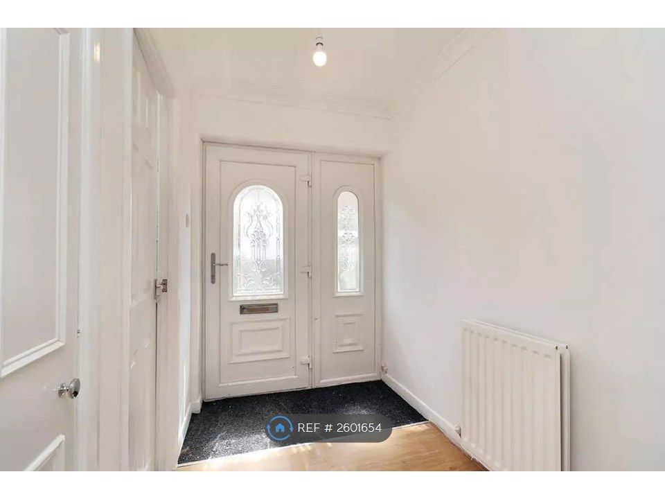 Property photo 3 of 15 Hallway