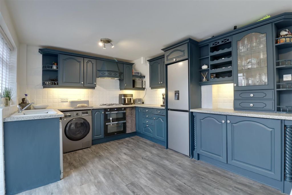 Property photo 3 of 13 Bac06E74-9Cf5-4329-899B-Bed144EE50Ed_1_201_A.Jpeg