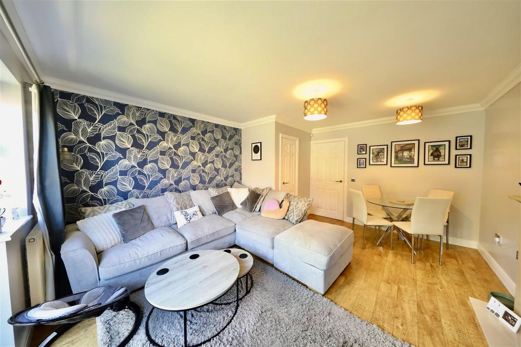 Property photo 2 of 18 D1O8_Wtyjkslnts-Nvge5W.Jpg