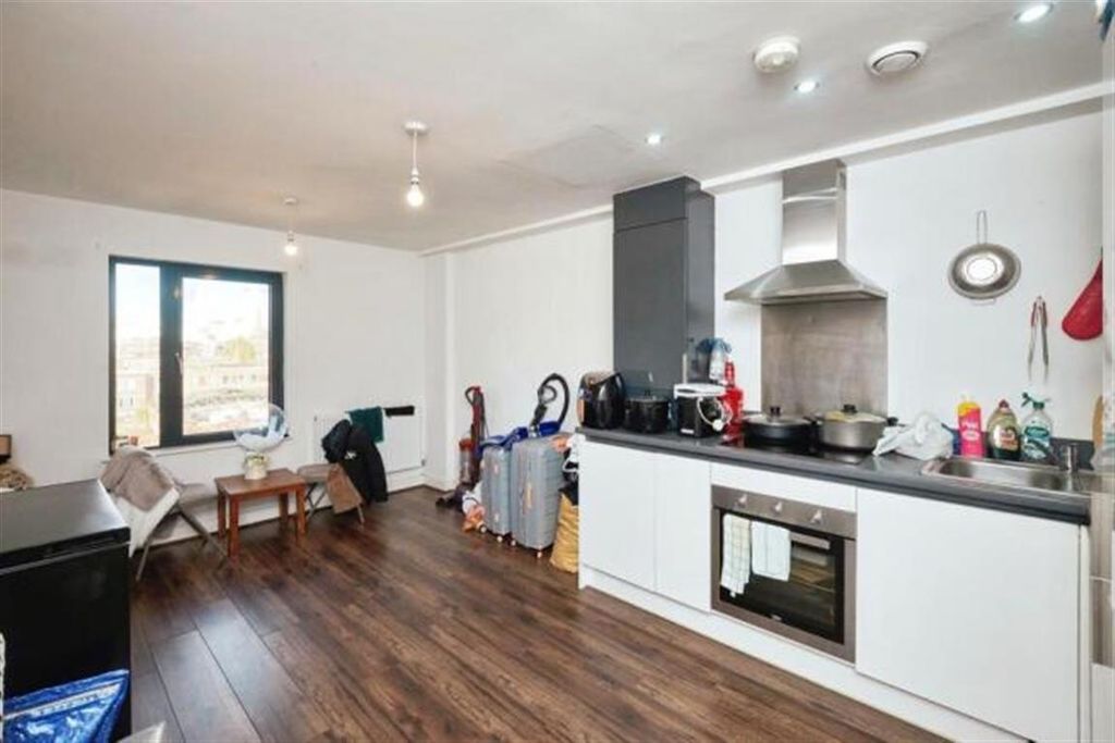 Property photo 3 of 9