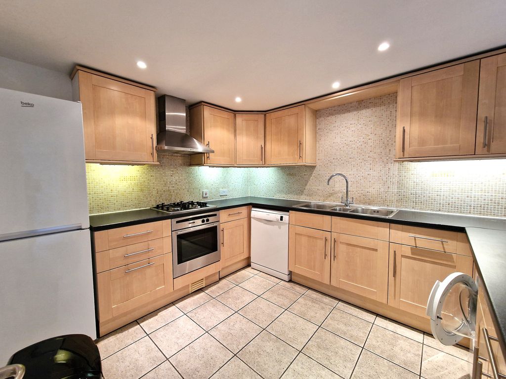 Property photo 3 of 12 Gallery