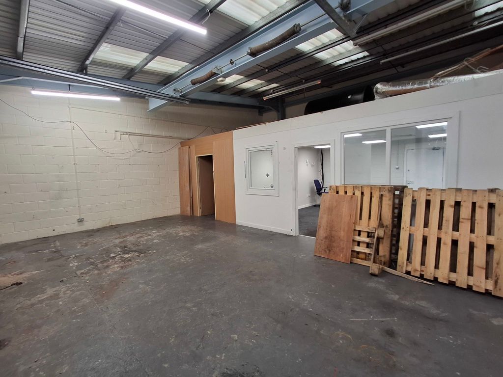 Property photo 3 of 5 Photo 3