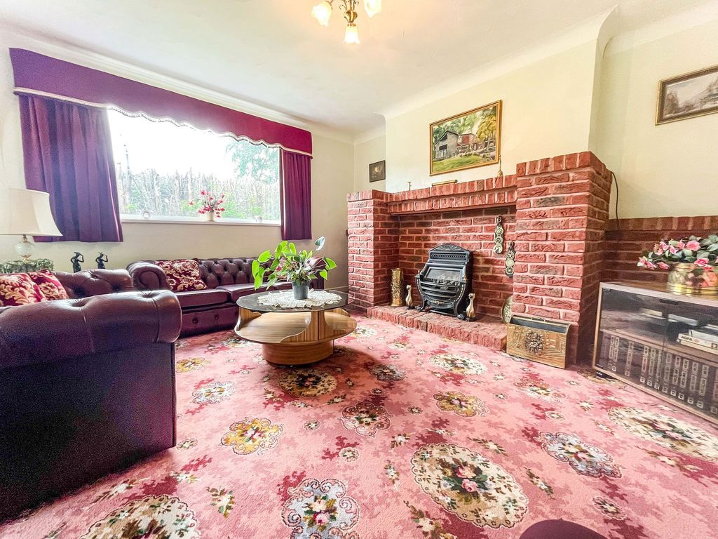 Property photo 3 of 28