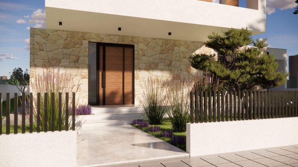 Property photo 2 of 9