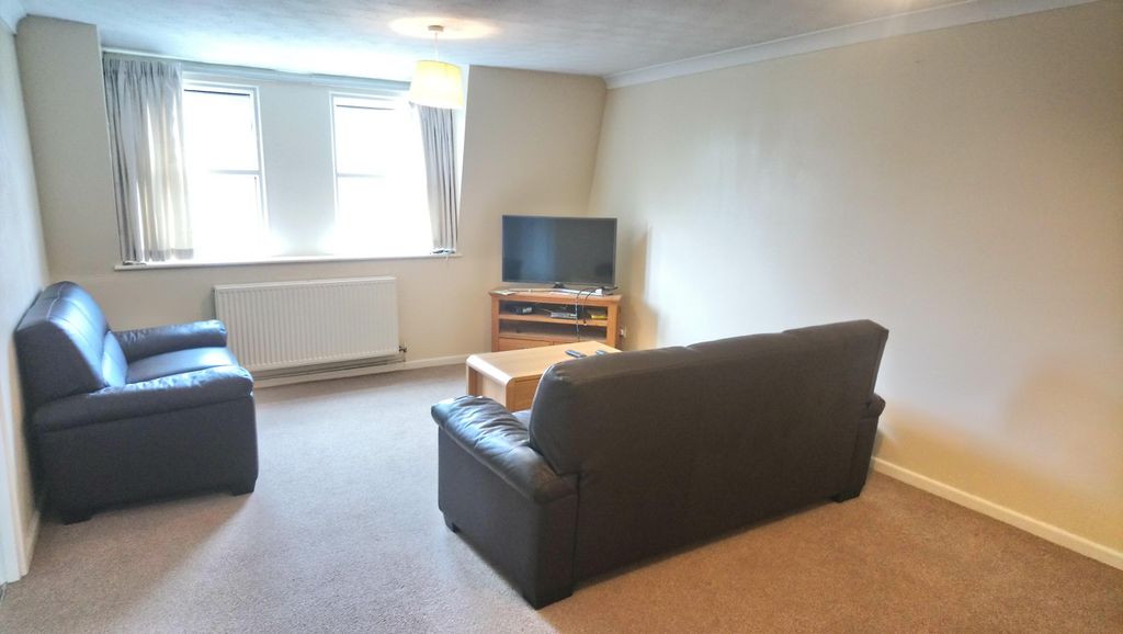 Property photo 3 of 6 Living Room