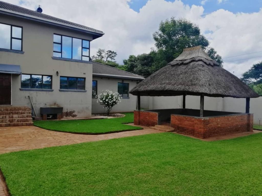 Property photo 2 of 11