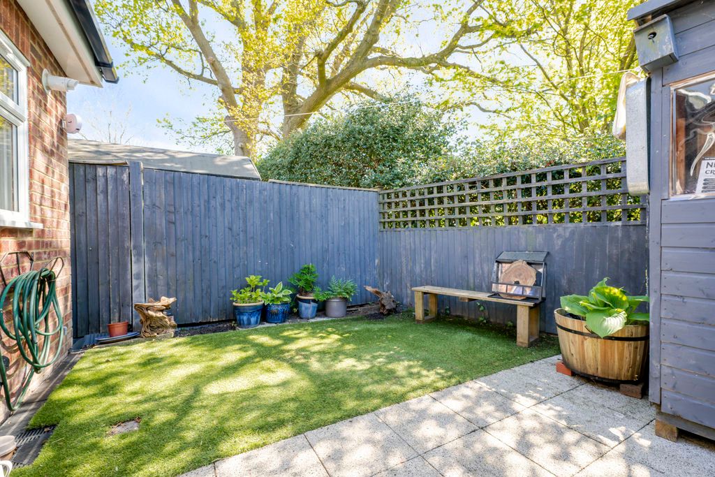 Property photo 3 of 16 Photo 12