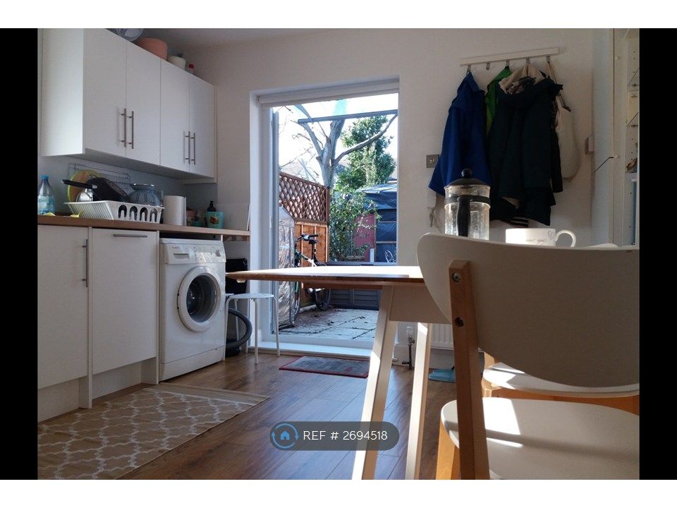 Property photo 2 of 7 Kitchen Diner