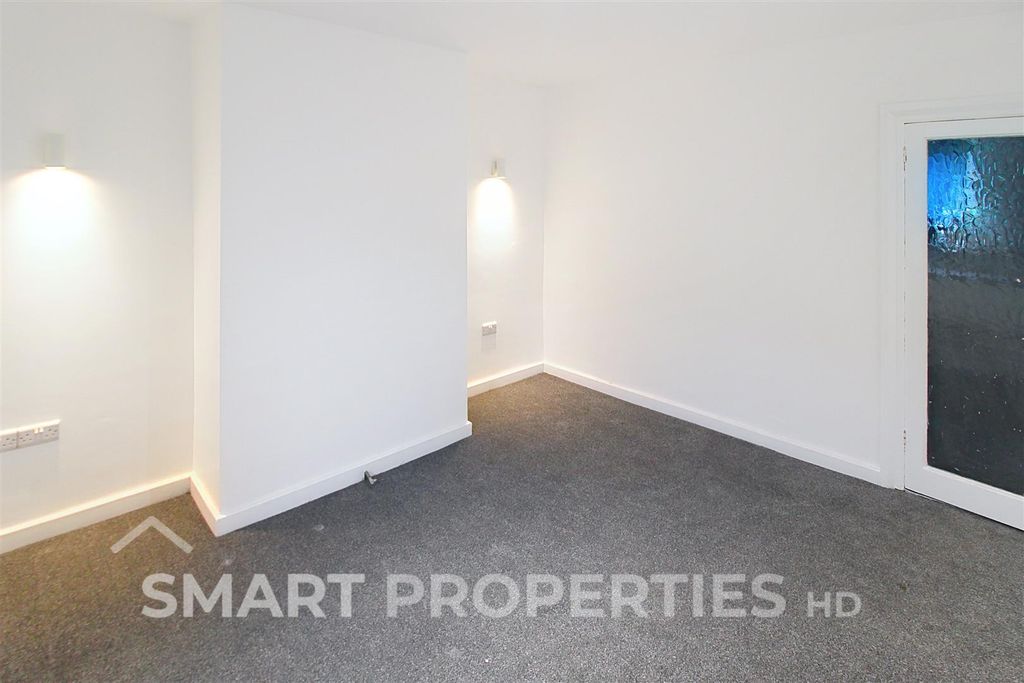 Property photo 2 of 12 175-Deighton-Road_00006.Jpg