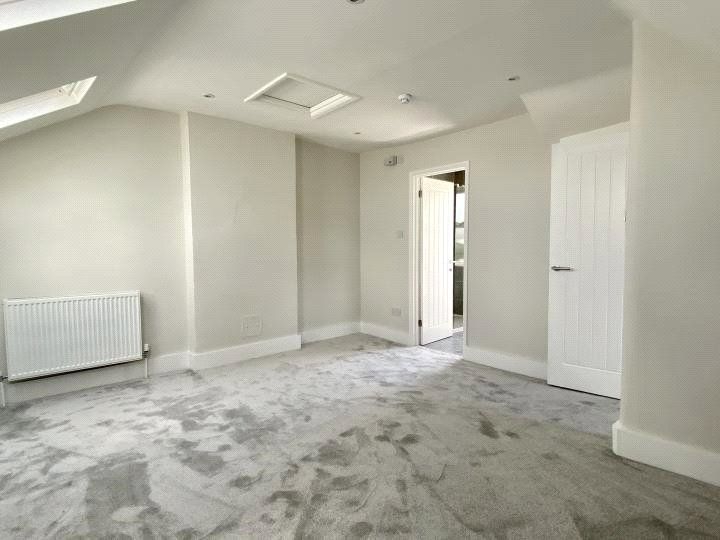 Property photo 2 of 9 Picture No. 06