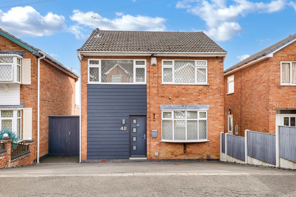 Property photo 1 of 22
