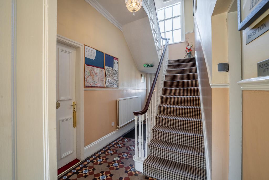 Property photo 3 of 21 Hallway