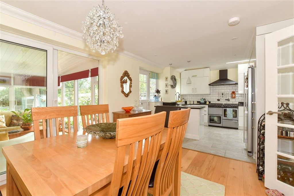 Property photo 3 of 12 Dining Area