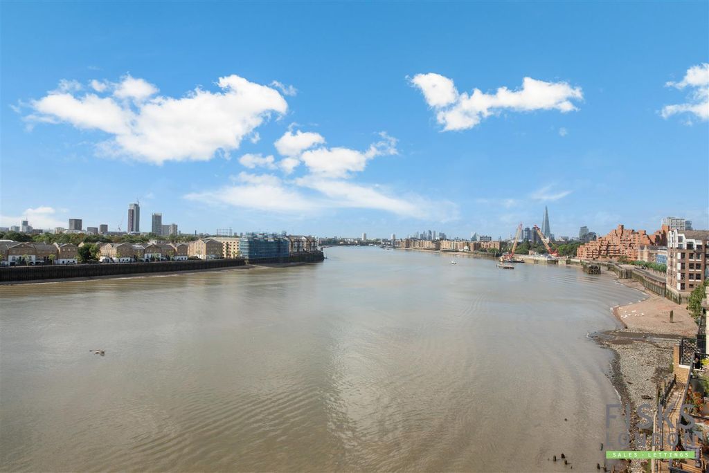 Property photo 1 of 15 Chinnocks Wharf, 36-35.Jpg