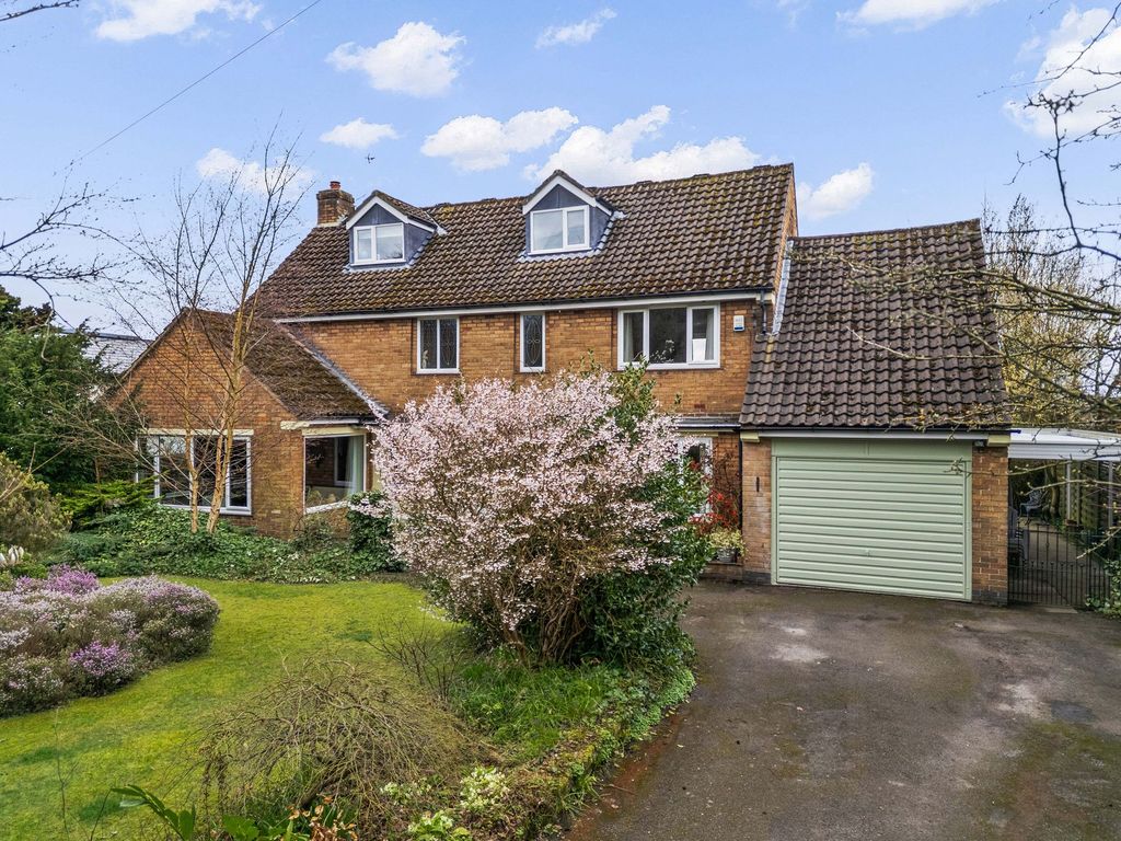 Property photo 1 of 39