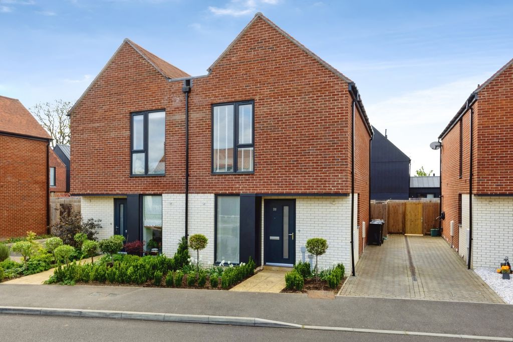 Property photo 1 of 16 Pbox-Img.Jpg