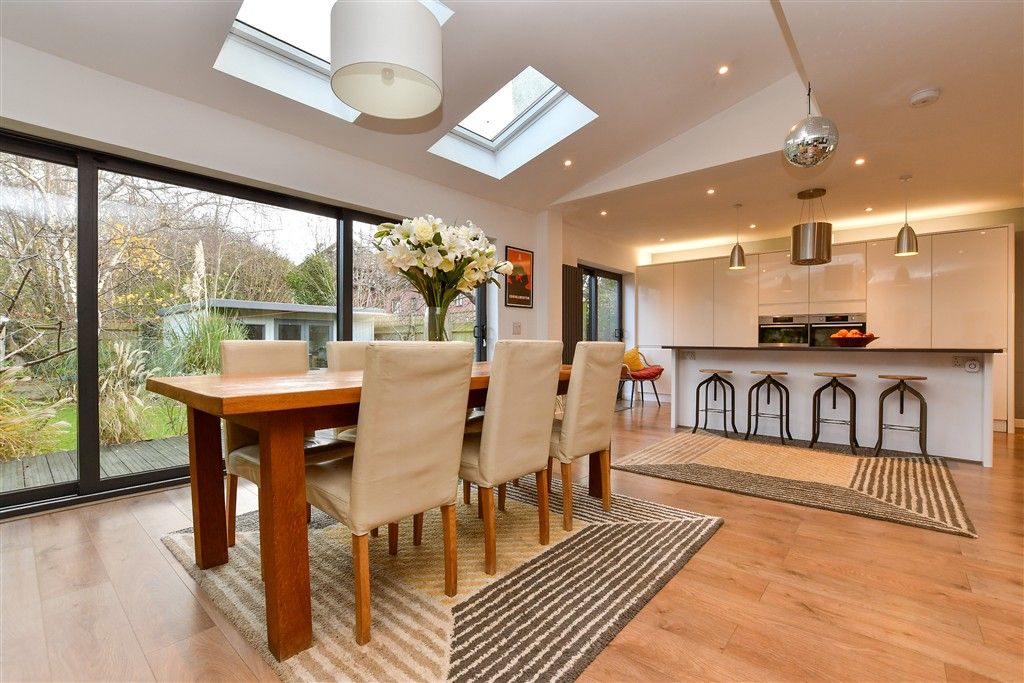 Property photo 3 of 22 Kitchen/Diner