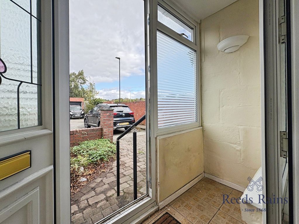 Property photo 2 of 17 Pbox-Img.Jpg