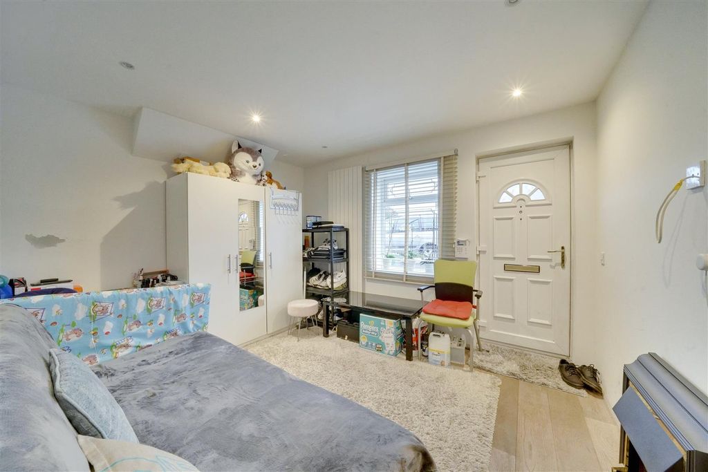 Property photo 3 of 12 Dsc05654-Dsc05658.Jpg