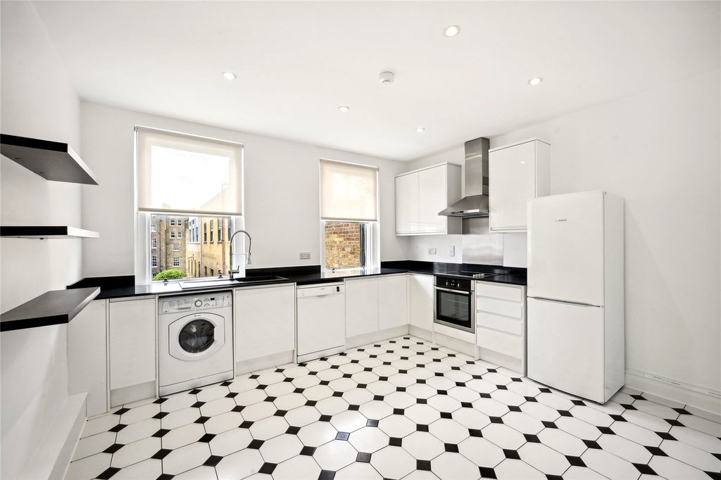 Property photo 3 of 13 Picture No. 42