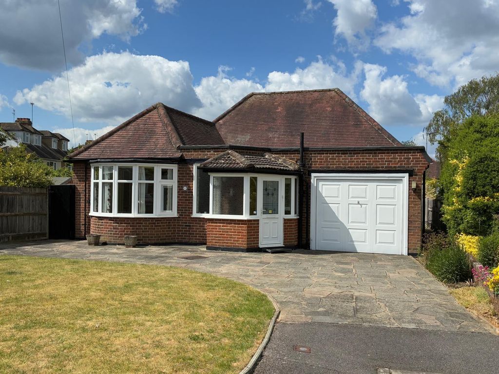 Property photo 1 of 12
