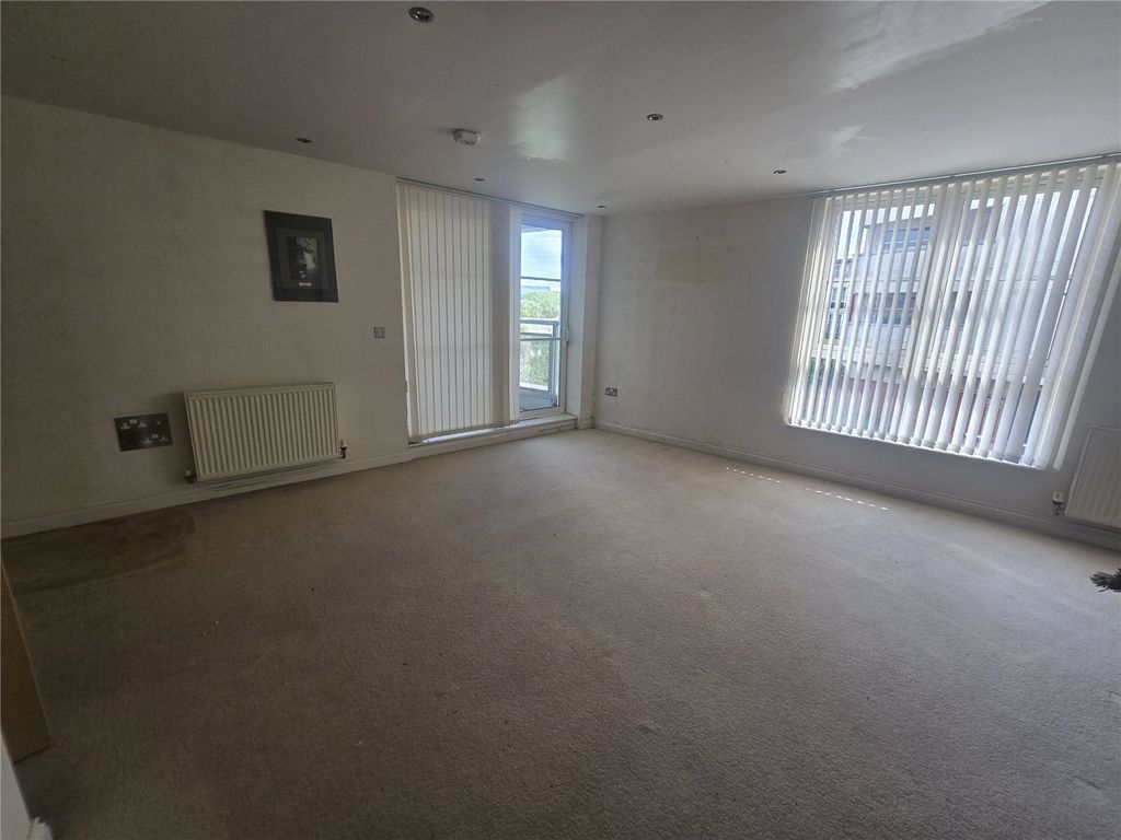 Property photo 2 of 13 Picture No. 25