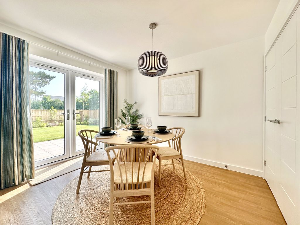 Property photo 2 of 8 Picture No. 03