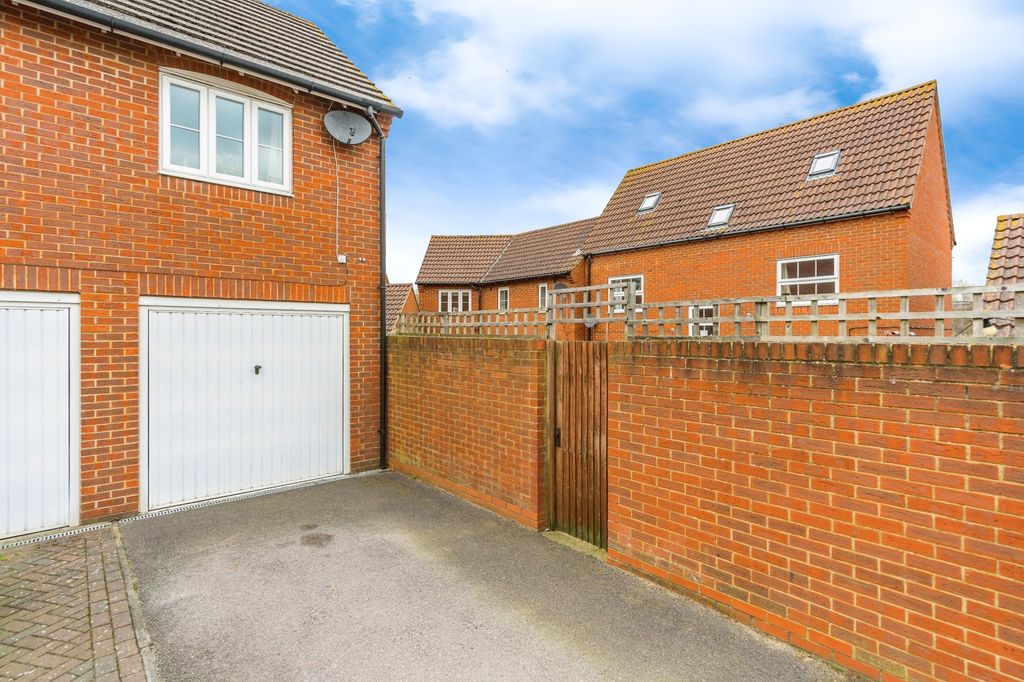 Property photo 3 of 18 Photography