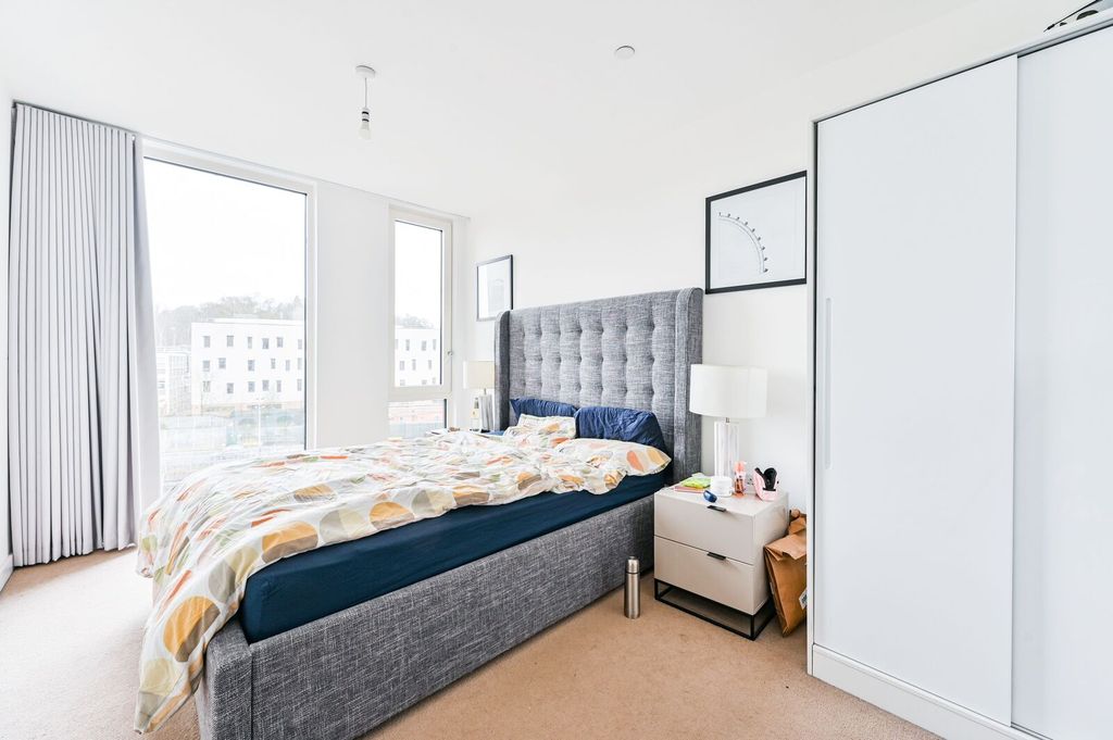 Property photo 1 of 6