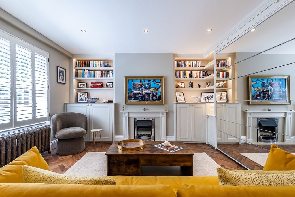Property photo 1 of 8