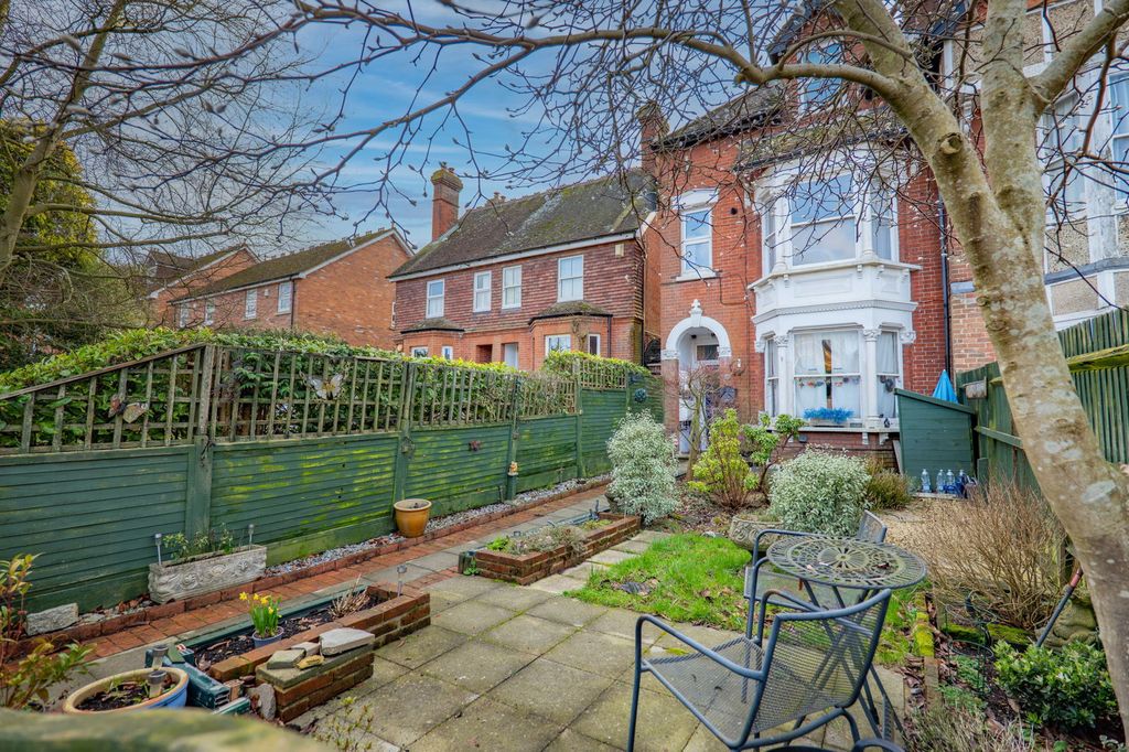 Property photo 1 of 16