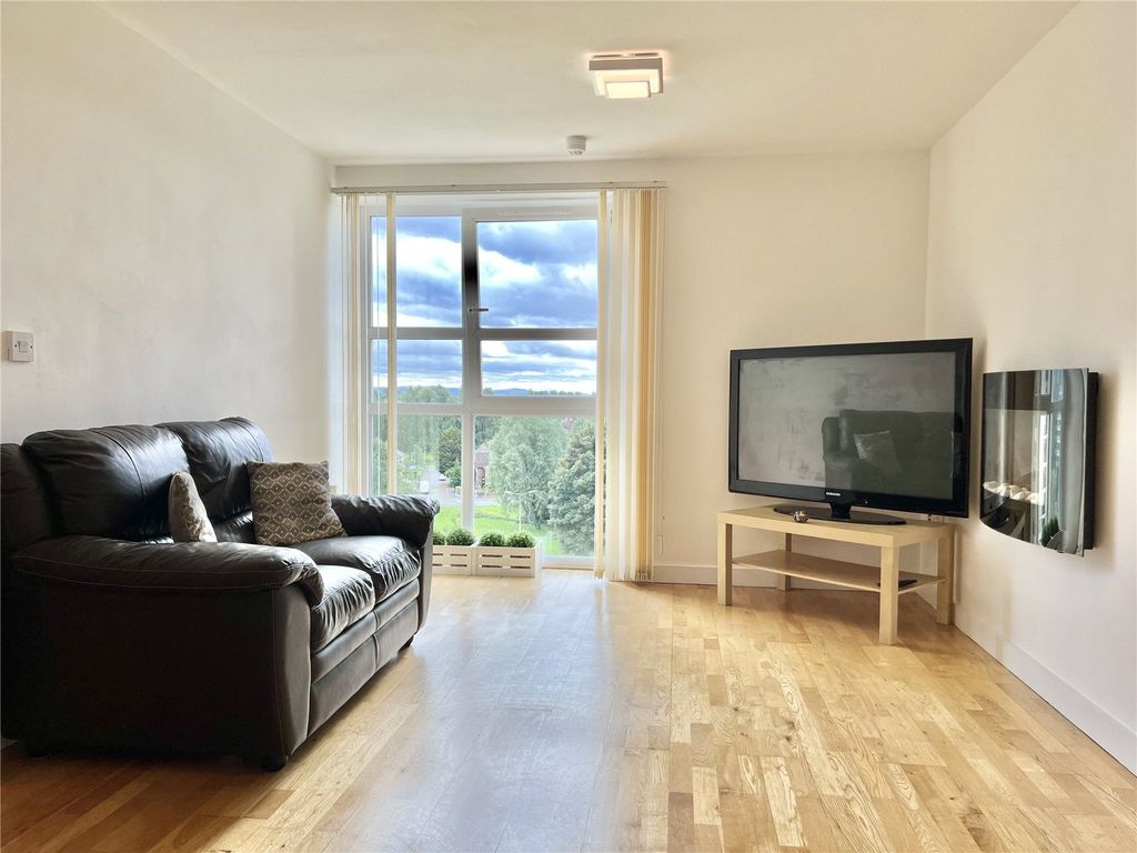 Property photo 2 of 22 Picture No. 19