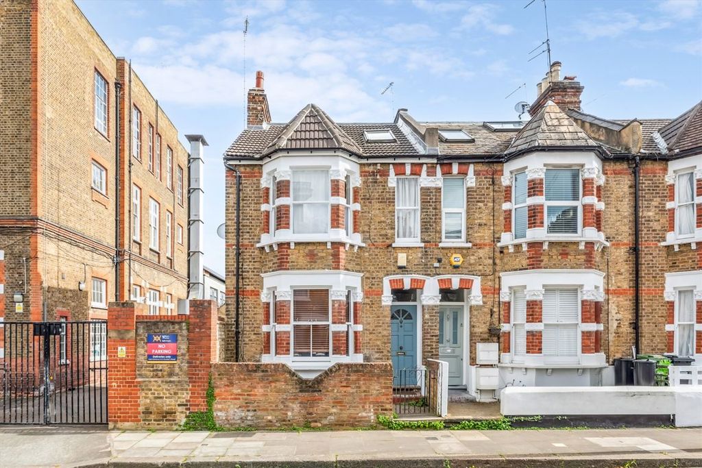 Property photo 1 of 7