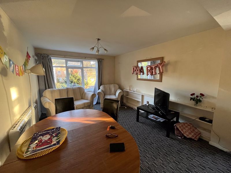 Property photo 2 of 9 Photo 1