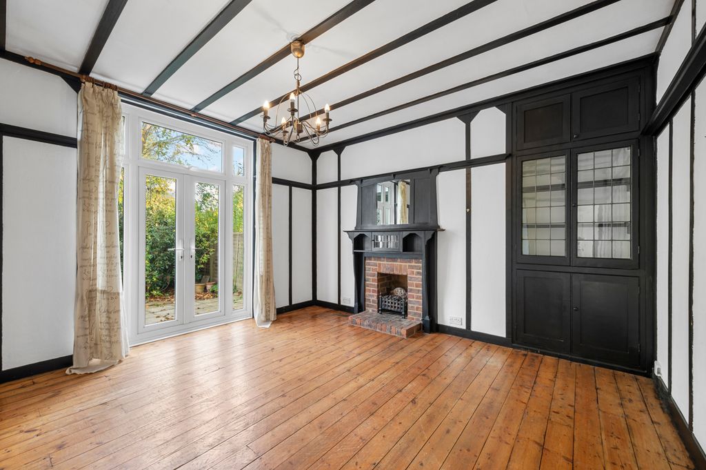 Property photo 2 of 17 Picture No. 03