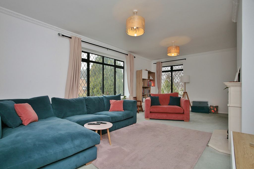 Property photo 2 of 15