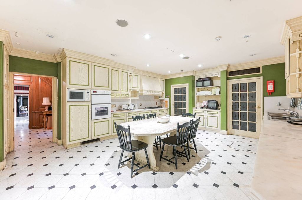 Additional image 23 of 6 bed terraced house to rentUpper Grosvenor Street, Mayfair, London W1K